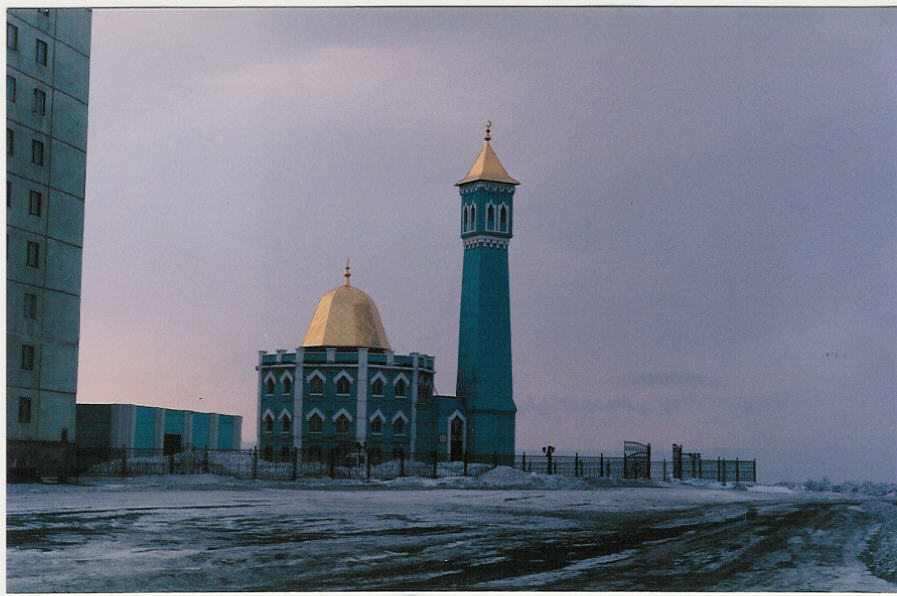 Мечеть в Северной Корее. Самая Северная мечеть в мире. Мечеть в Норильске зимой фото. Нурд камаль