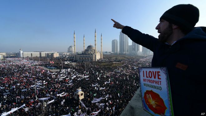 Митинг в защиту исламских ценностей в Грозном