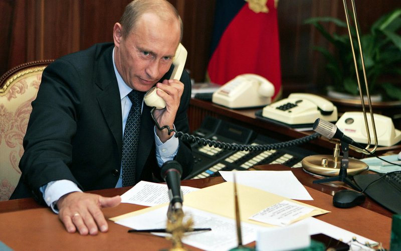 Путин в телефонном разговоре с Эрдоганом подтвердил готовность к личной встрече
