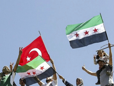 По мнению экспертов, своей операцией Анкара пытается не допустить формирования «курдского пояса» в Сирии