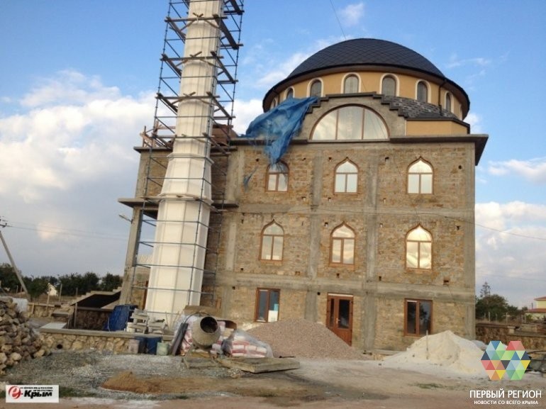 Мечеть во время реконструкции