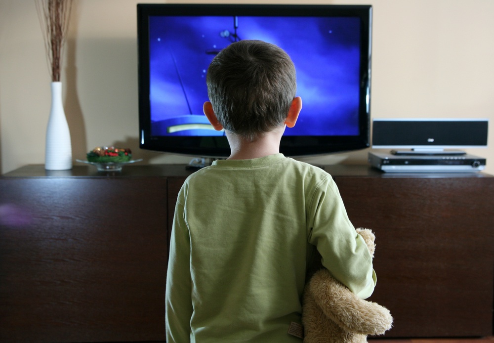 Телевизор - злейший враг ребенка, считают ученые