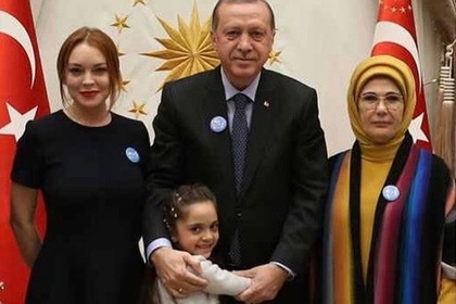 Актриса с президентом Турции и первой леди