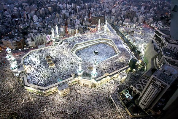 Миллионы верующих собираются в Мекке в сезон хаджа
