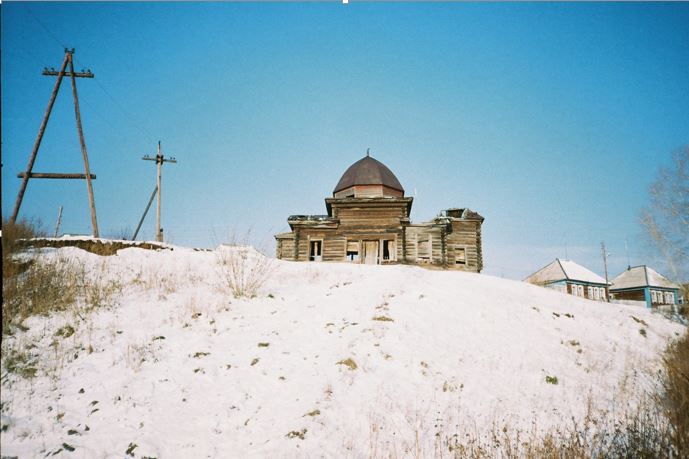 Вид полуразрушенной мечети, фото 2002 г. Теплая речка