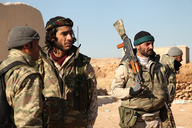 Курдские бойцы в Сирии