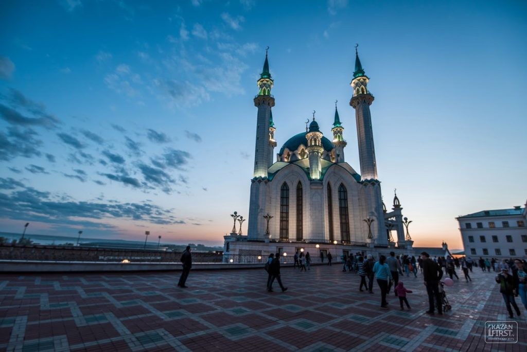 Казань, Кремль, мечеть Кул-Шариф на рассвете