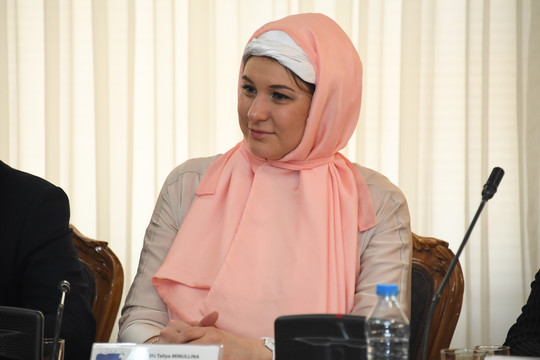 Талия Минуллина во время визита в Иране в составе делегации Татарстана