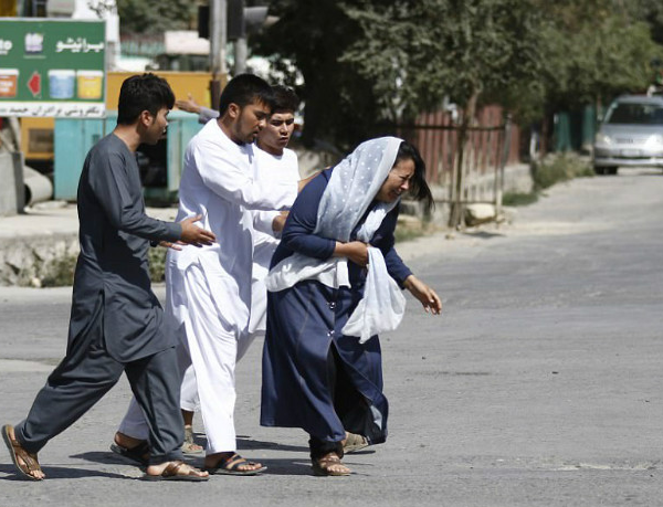 Близкие жертв теракта в Кабуле