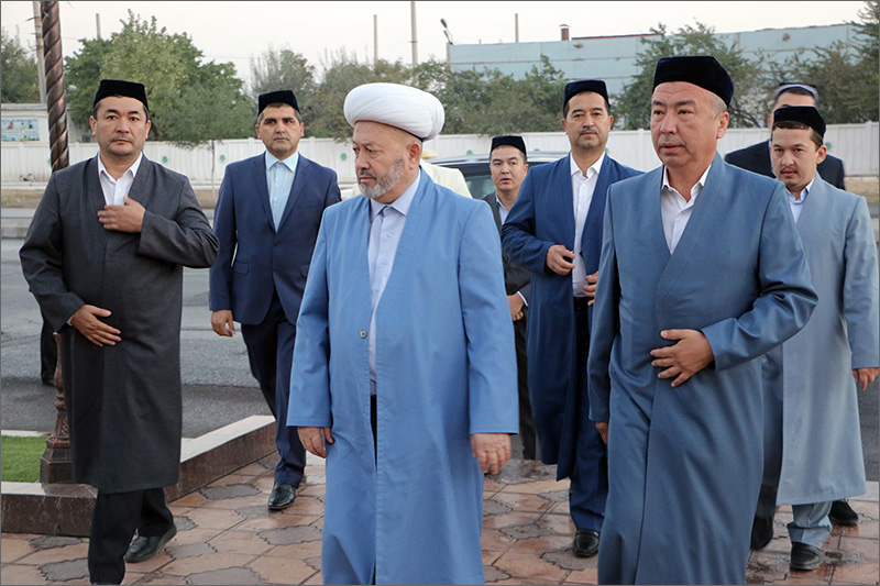 ДУМ Узбекистана теперь полностью свободно от «ушей»