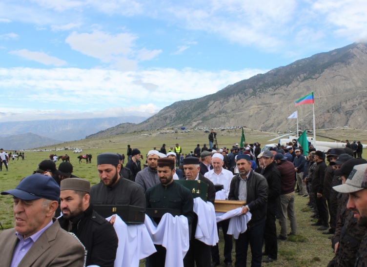 Погода селении карата ахвахском. Ахвахский район село карата. Село карата Дагестан. Республика Дагестан, Ахвахский район, с. карата. Сели Ахвахский Шамильском районе.