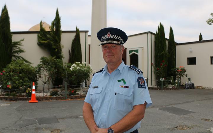 Начальник полиции у мечети ан-Нур