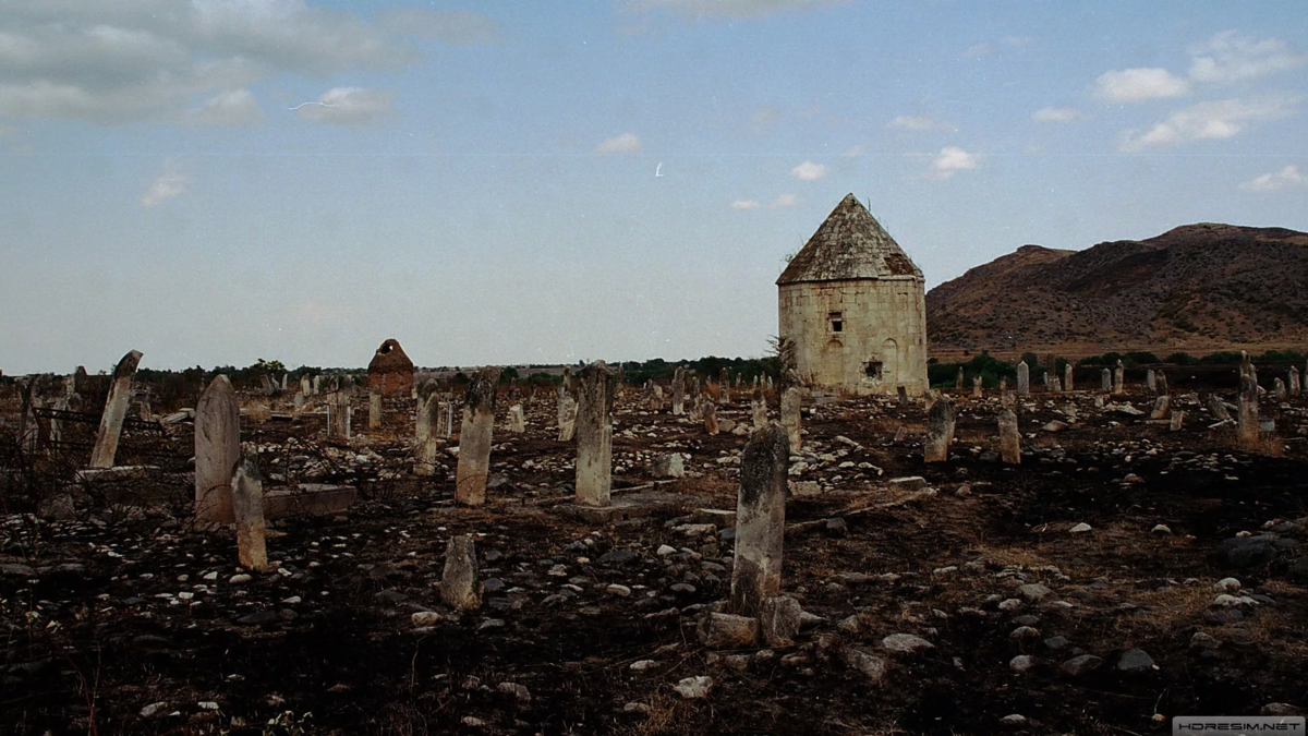 Руины в Нагорном Карабахе. Фото Horezm.net