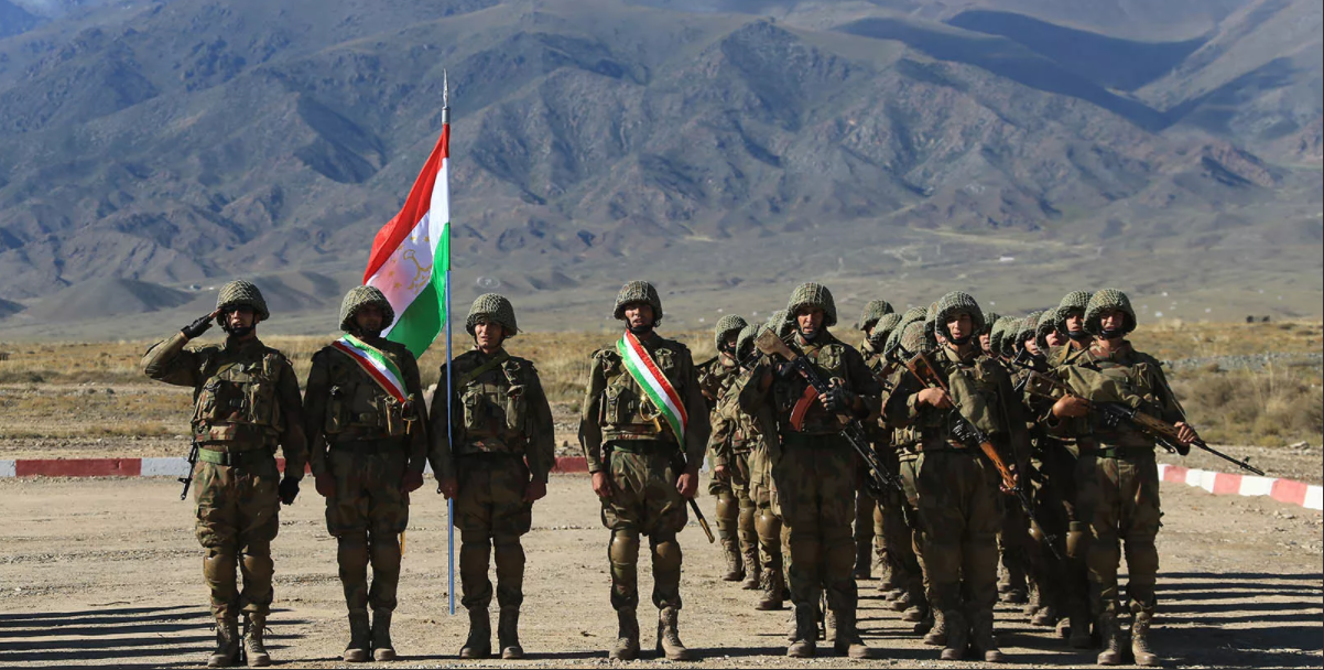 Таджикские военные