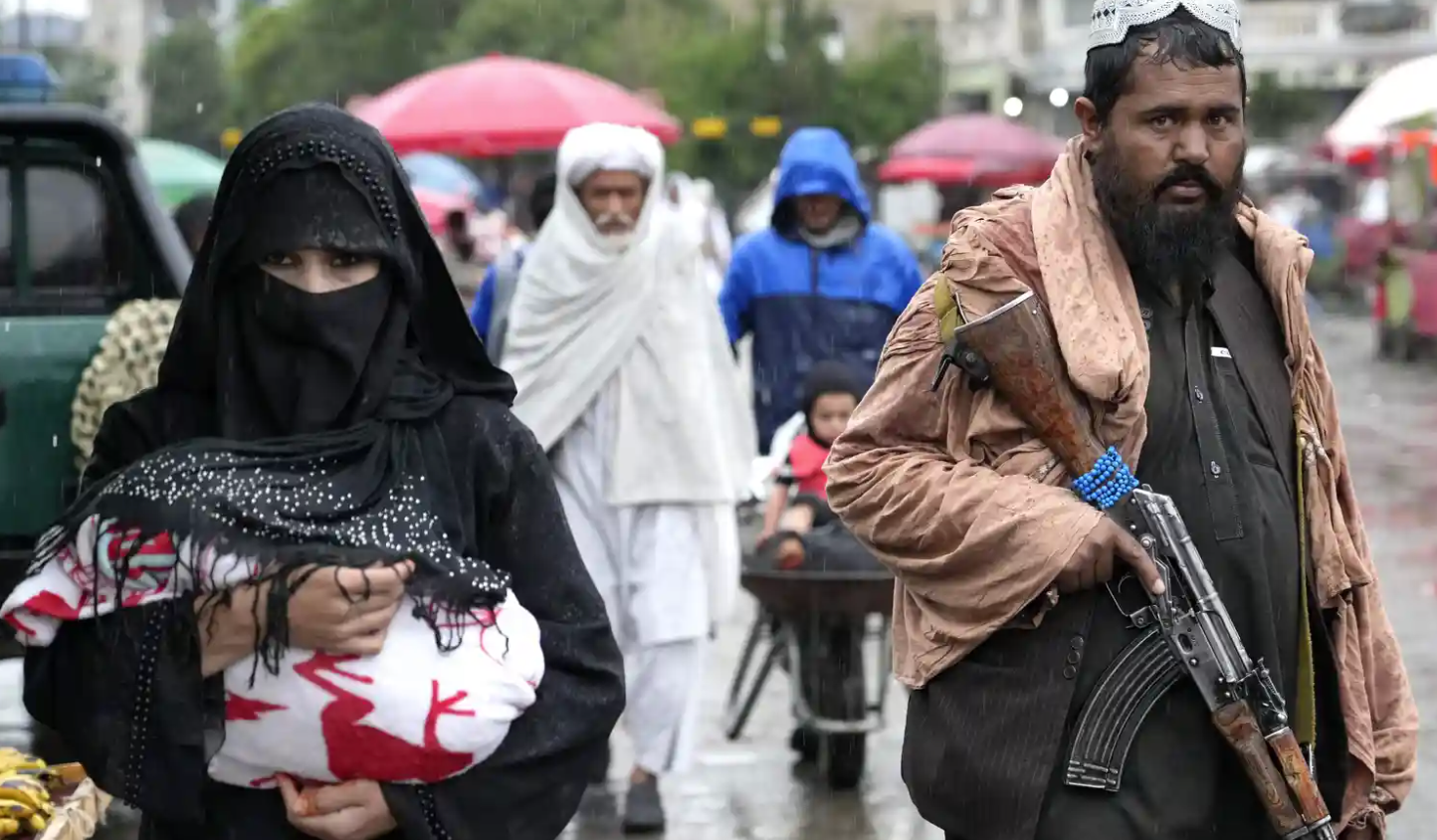 Афганские женщины рассказали о тяжелых метаморфозах при новом режиме
