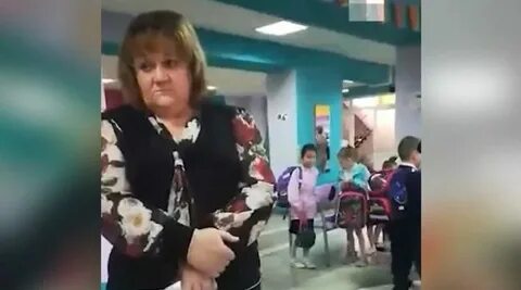 Елена Головчак не допускала девочку в платке до занятий