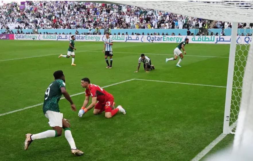 Вратарь Аргентины пропустил гол от команды Саудовской Аравии