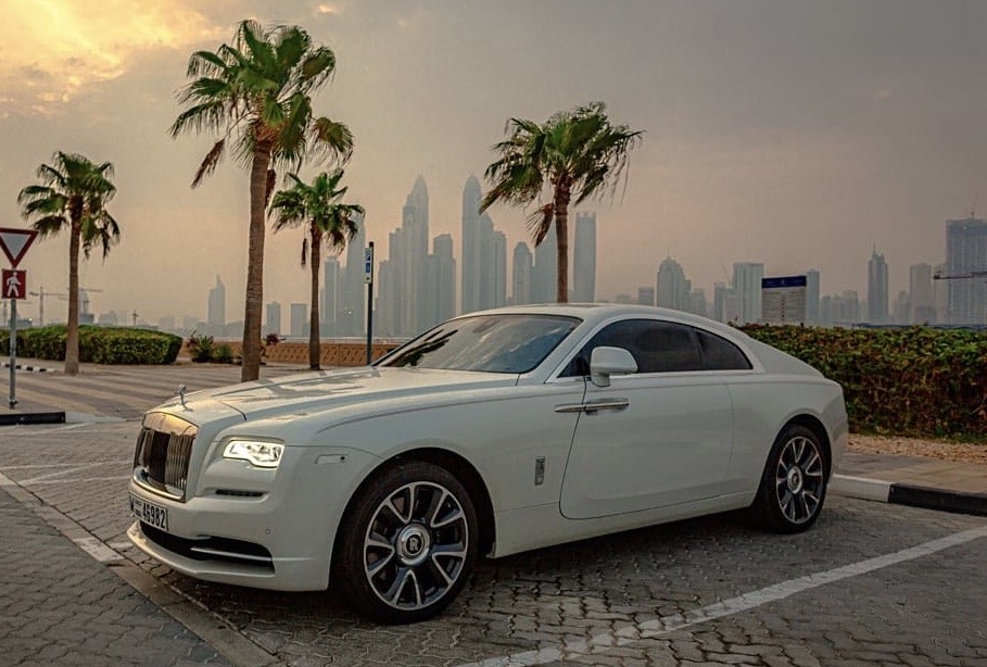 Футболистам Саудовской Аравии подарят по автомобилю Rolls-Royce за победу над Аргентиной