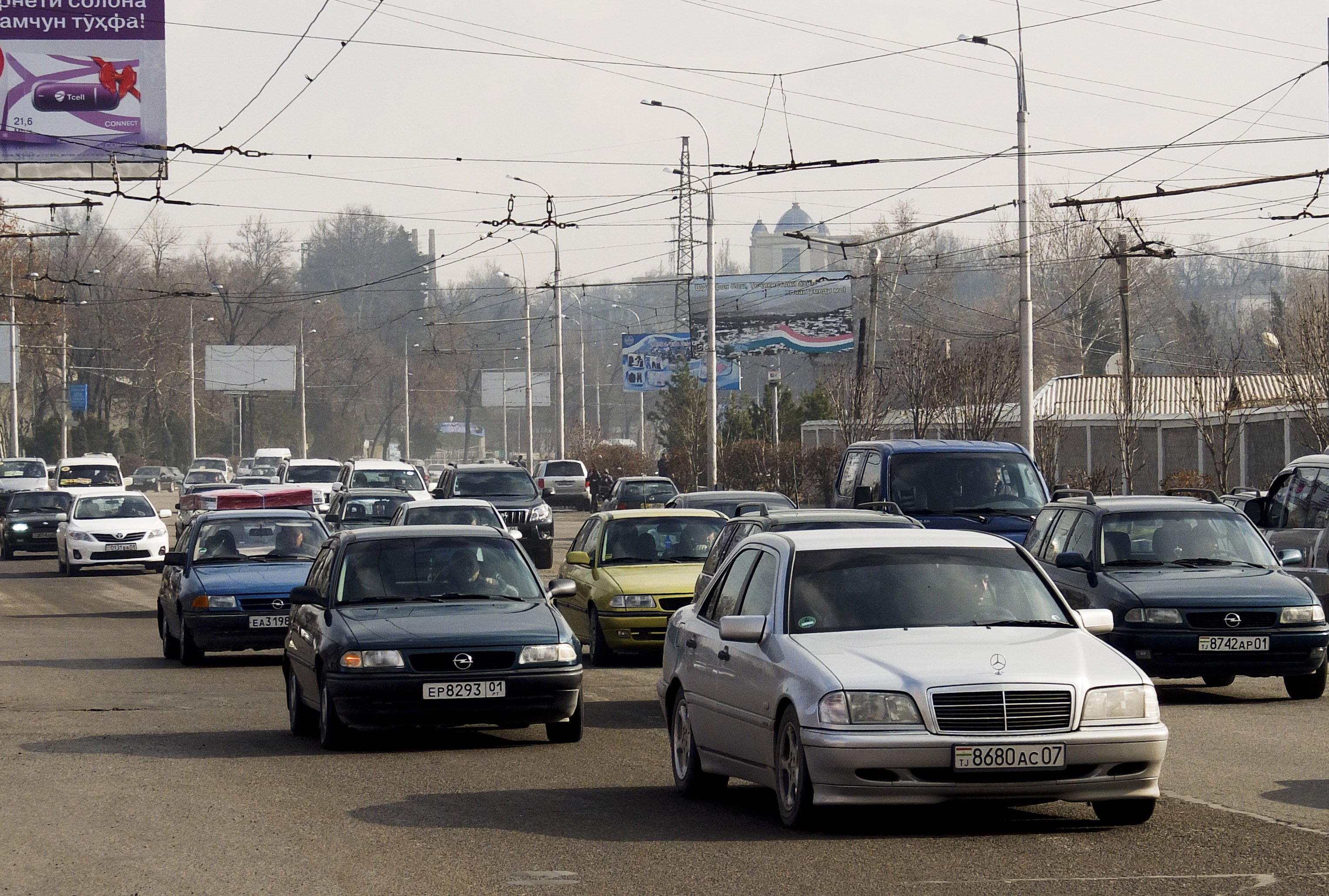 Таджикистан запретил ввоз автомобилей, старше 10 лет - IslamNews