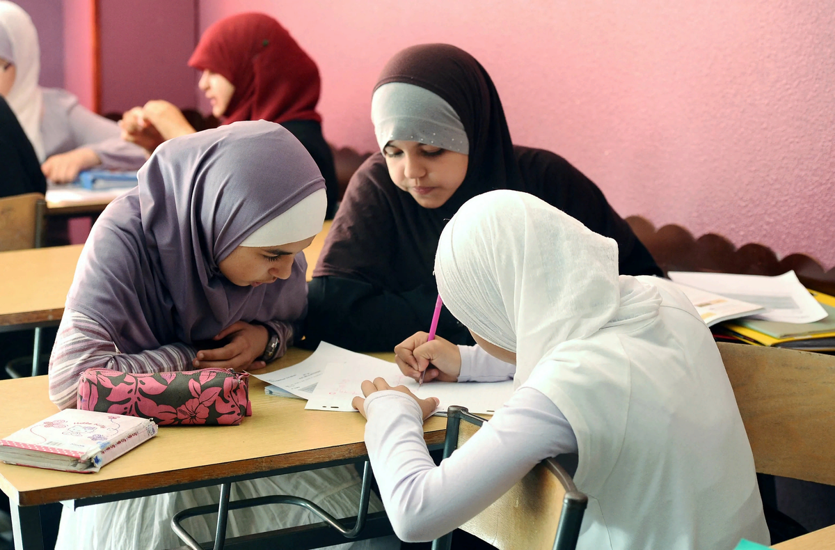 Школьницам КБР разрешили приходить на уроки в хиджабе