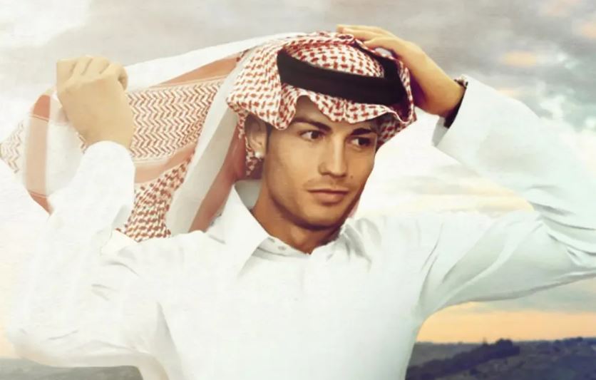 Роналду в арабской традиционной одежде