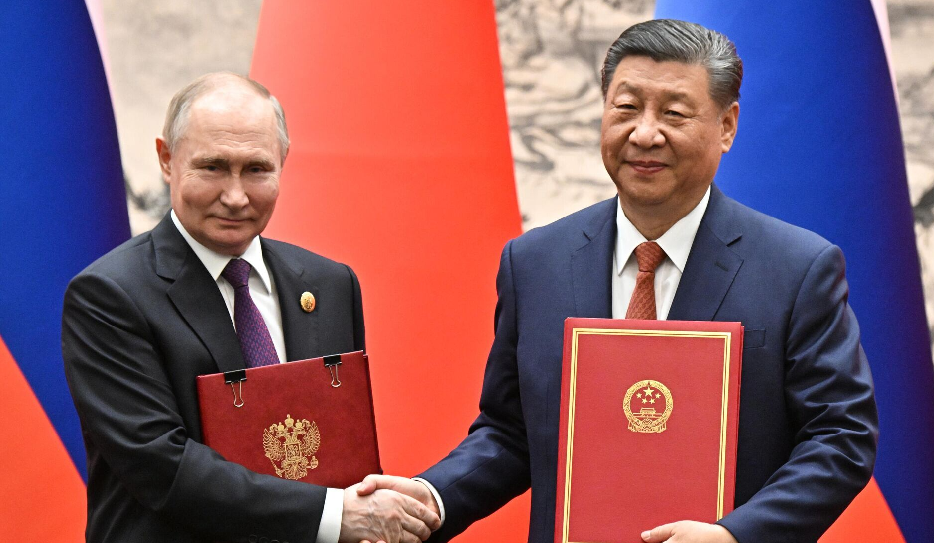 Россия и Китай призвали устранить первопричины украинского кризиса