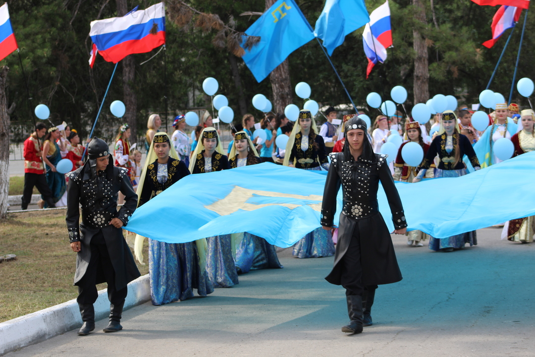 Киев обвинили в лживом популизме на крымских татарах из-за нового заявления