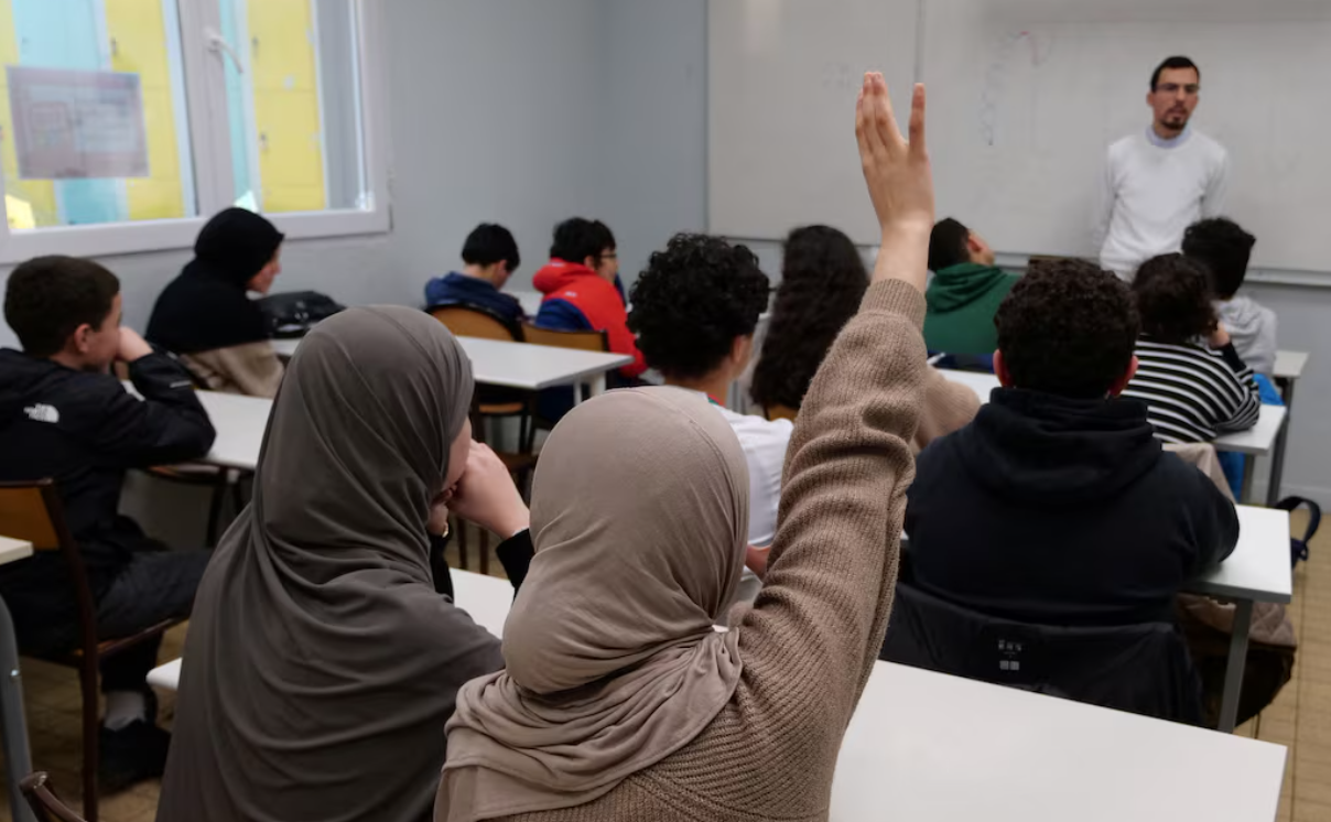 Родители-мусульмане во Франции оказались перед дилеммой