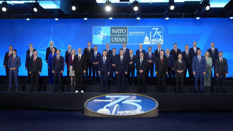 Лидера стран НАТО. © AP Photo / Mark Schiefelbein