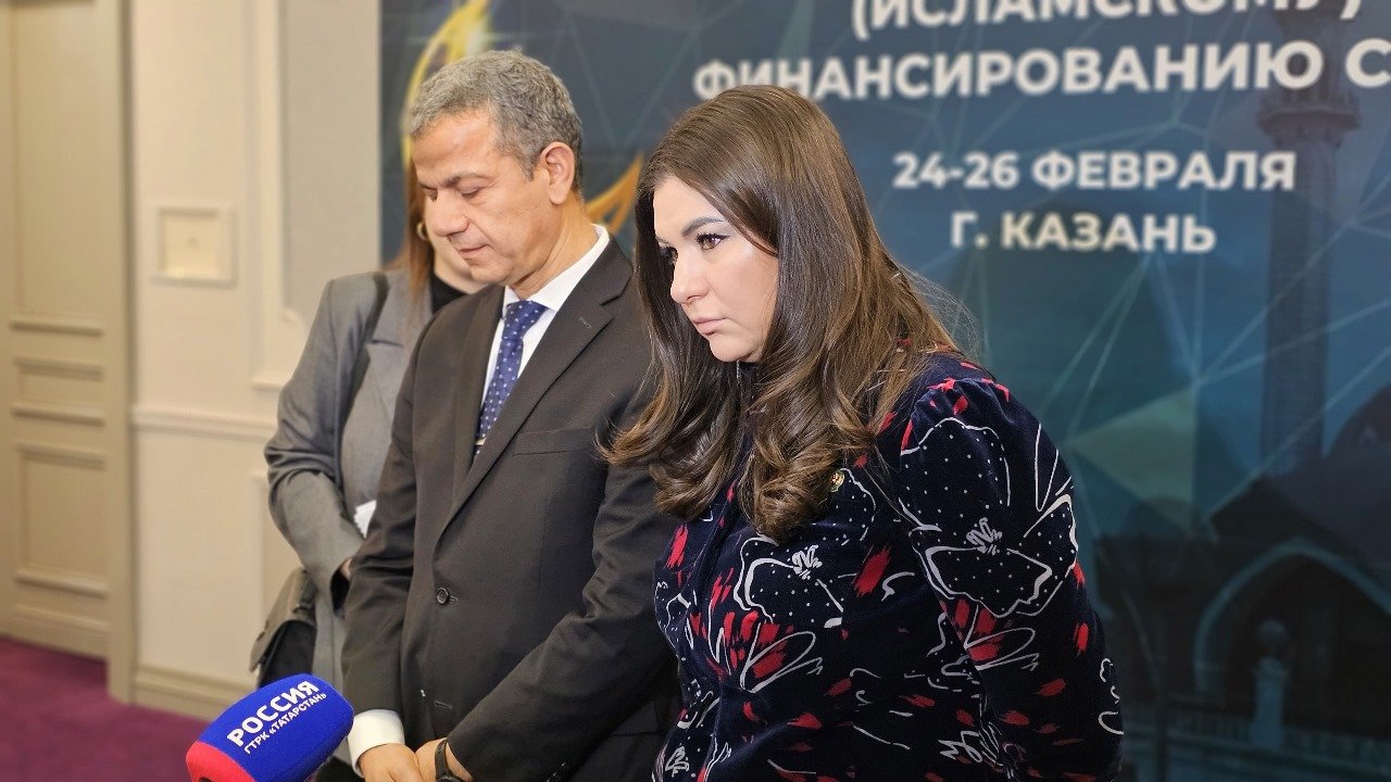 Доктор Мухаммад Билал, руководитель проекта в сфере исследований и регуляторной деятельности CIBAFI и глава Агентства по инвестиционному развитию Татарстана Талия Минуллина