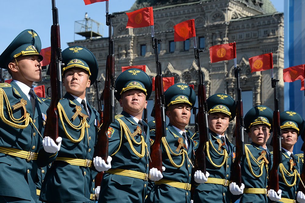 Военнослужащие Нацгвартии Кыргызстана. Фото: Илья Питалев/ РИА Новости