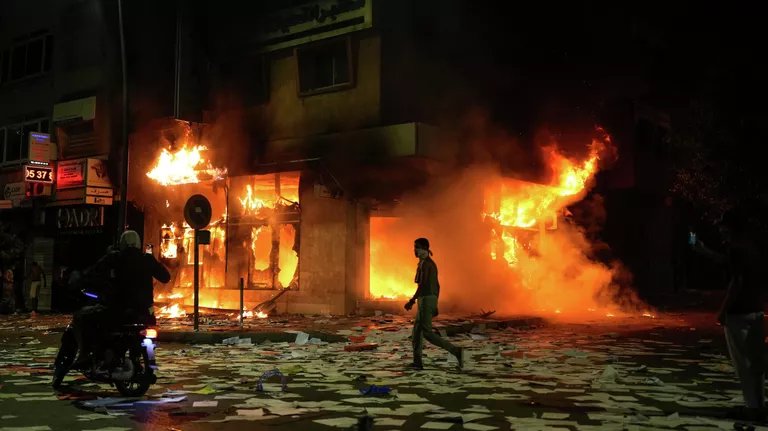 Беспорядки во время  молодежных протестов в Сале, Марокко, © AP Photo / Mosa'ab Elshamy
