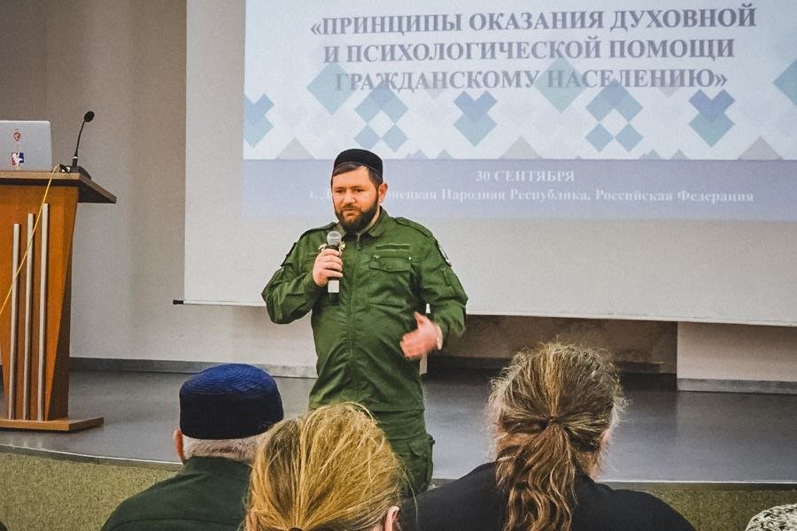 Выступление имама Хайруллаева. Фото: ДУМ РТ