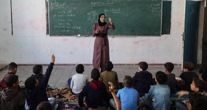 Школа в лагере беженцев Нусейрат в секторе Газа, фото 26.10.2025, AFP