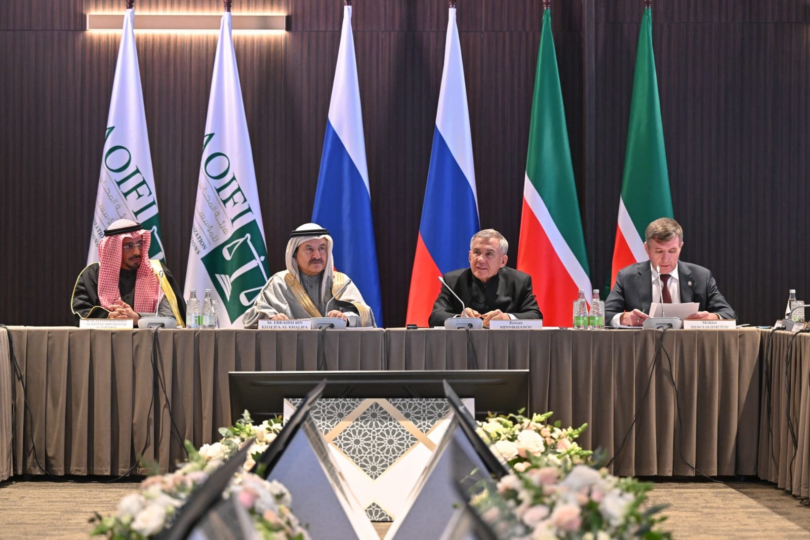 Участники круглого стола