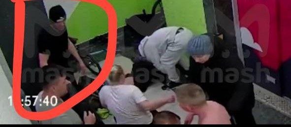 «Парвиз, рабочий со стройки(на скрине он в шапке)». Кадр из телеграм-канала Марины Ахмедовой.