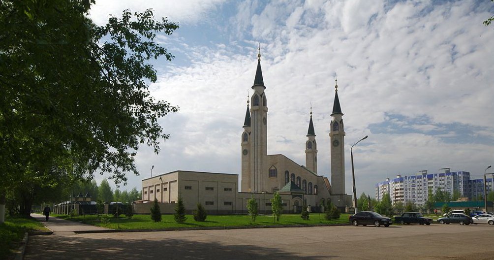 Центральная соборная мечеть Нижнекамска, фото: wikimapia.org