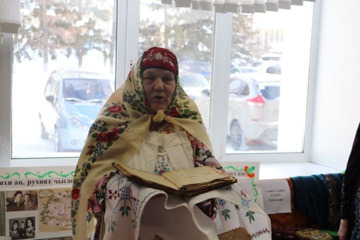 Старинный Коран семьи Сафиуллиных, фото: alki-rt.ru