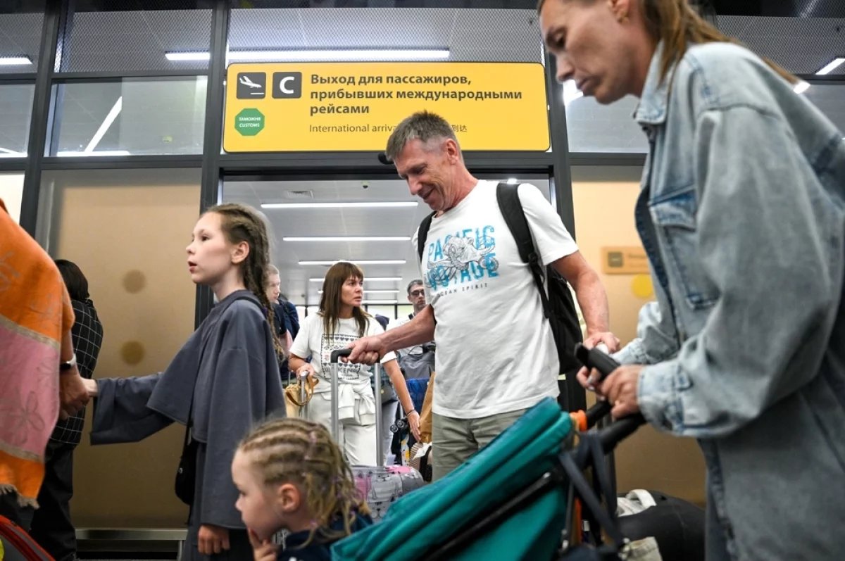 Эвакуированные из Ирана россияне прибыли в аэропорт Шереметьево (архивное фото) (c) Кирилл Зыков / РИА Новости