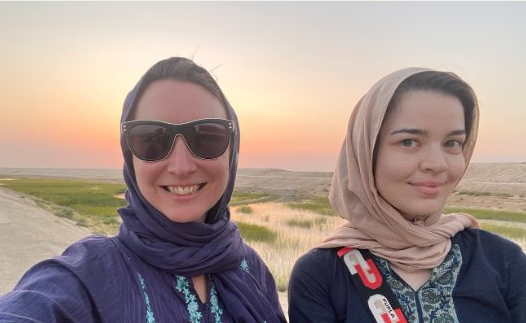 Софи Ибботсон и Камила Эркабоева, фото: Sophie Ibbotson