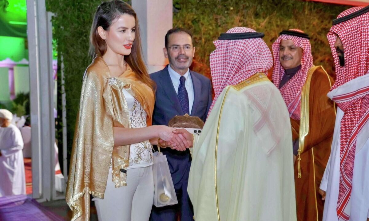 Ольга Селих на встрече с арабскими дипломатами. Фото: соцсети