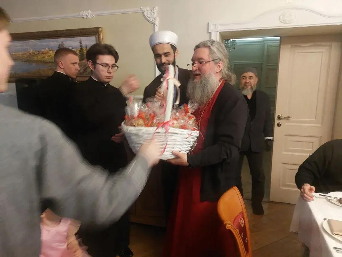 Баран из тандыра на Пасху