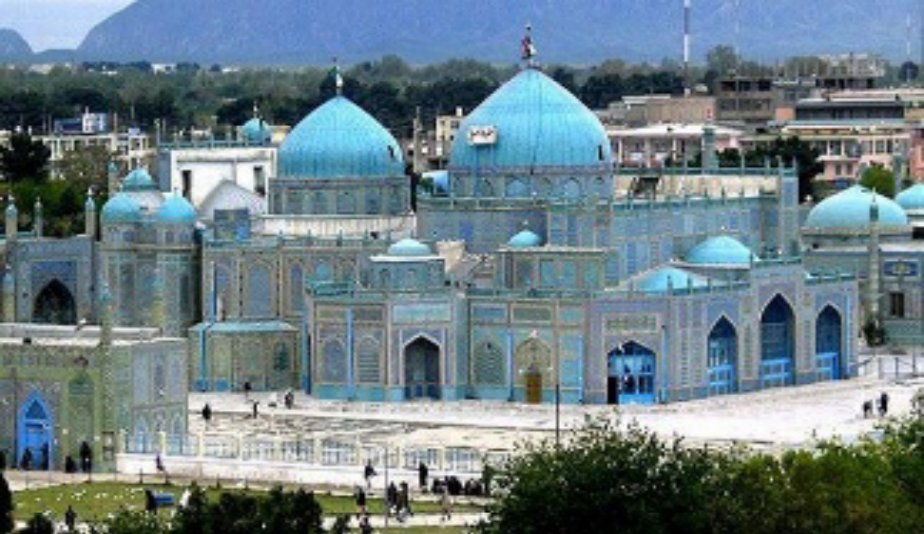 Голубая мечеть в Мазари-Шарифе, фото: Википедия